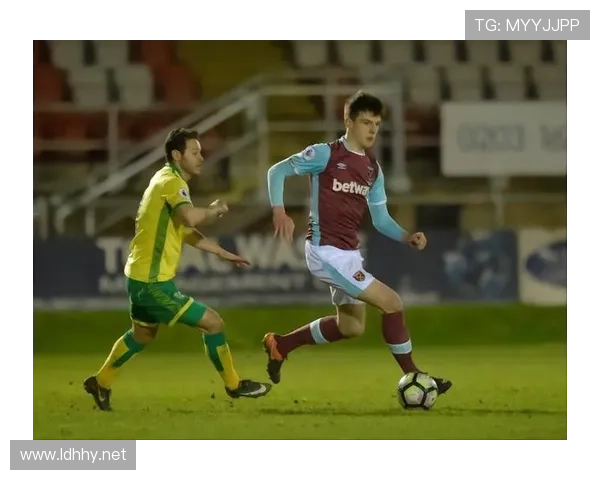 赖斯创造力局限对中场组织的影响分析